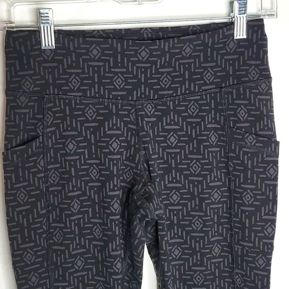Lucy Powermax Capri leggings Small - Picture 2 of 8